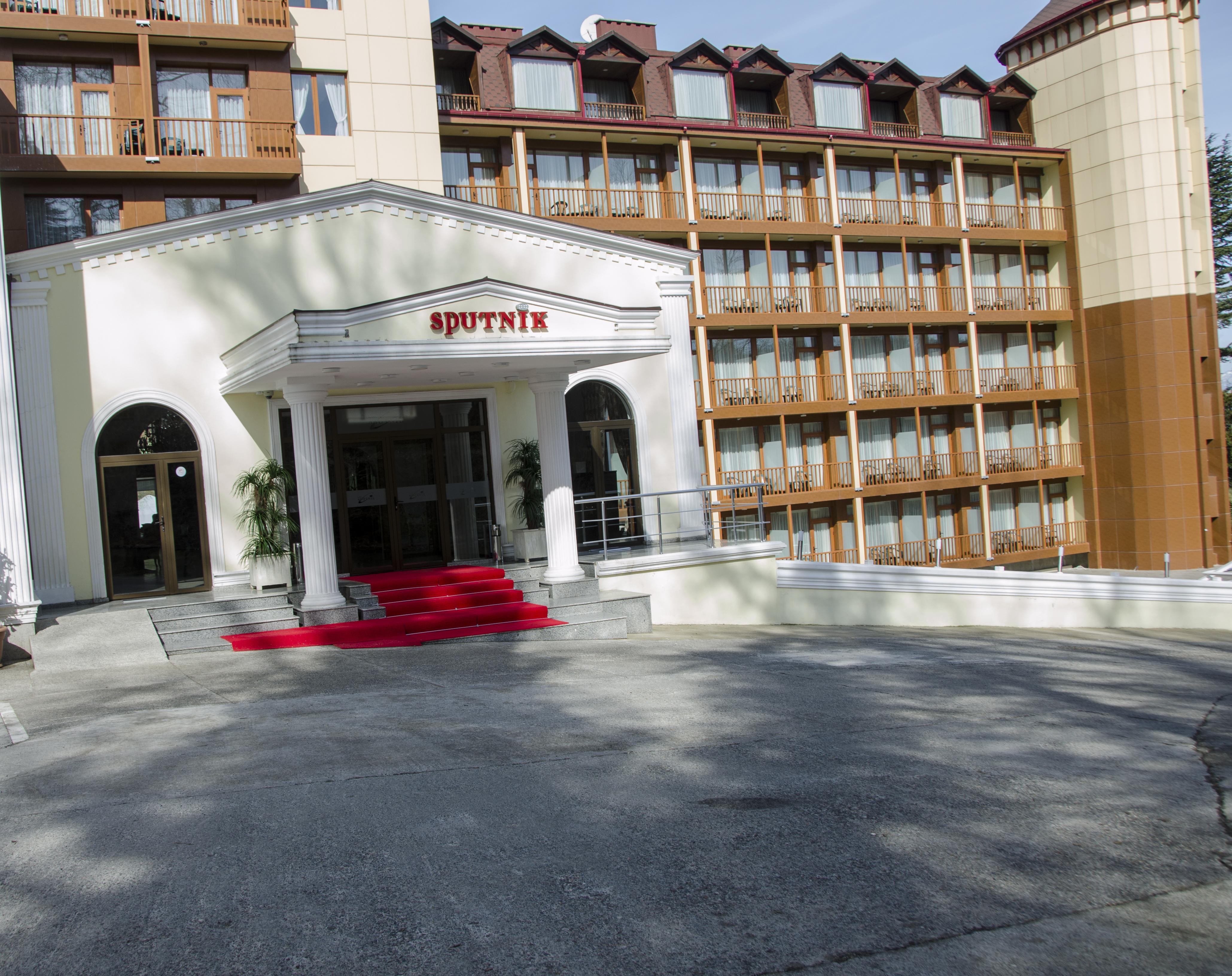 Sputnik Hotel Batumi Exterior foto